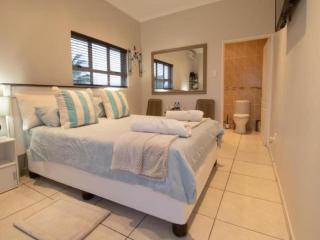 Summer PALACE Guesthouse - Bloemfontein - 1