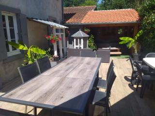 Chez Celine et Philippe appartement dans propriété de charme avec piscine - 5