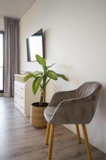 Blue Apartment by the Lake - 4