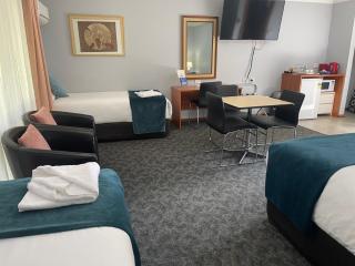 Town & Country Motor Inn - Forbes - 7