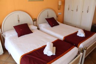 Hotel La Riviera - 8