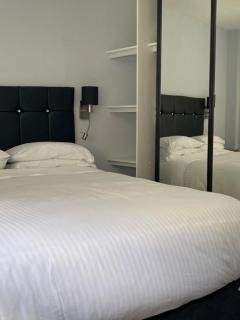 The Ilchester Arms Hotel, Ilchester Somerset - 1