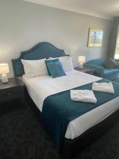 Town & Country Motor Inn - Forbes - 6
