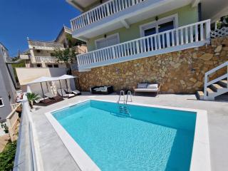 Big Panorama villa, for 21 person in Omis - Čelina - 5