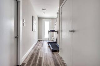 Upscale 2 story home by the Galleria! - Houston - 9