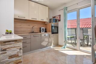 Apartments Jelena - Rogoznica - 7