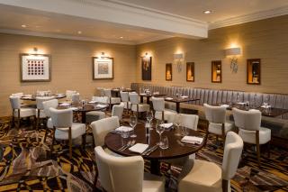 The Park Royal Hotel & Spa - 8