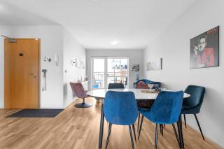 Perfectly Located Reykjavík Apt. - Two Balconies - 2