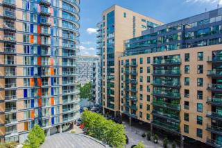 1 Bed in Canary Wharf with Vibrant City Views - Londra - 4
