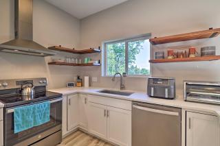 Charming Blue Ridge Mtn Home with Sauna and Grill! - Newland - 5