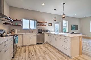 Charming Blue Ridge Mtn Home with Sauna and Grill! - Newland - 4