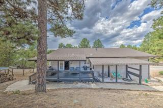 Ruidoso Home with Deck, Grill and Pool Table! - 0