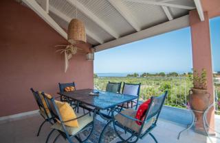 THIRES Guesthouse - Vasilikos - 2