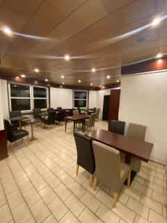Brunnen Hotel - Essen - 3