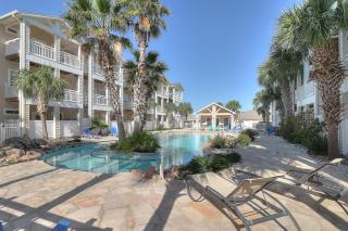 Breezeways #303 - 7