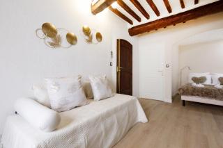 Panisse YourHostHelper - 4