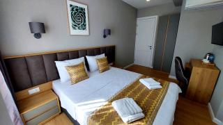 Falcon Boutique Hotel - Tbilisi - 9