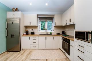 Kares Dream House - 6