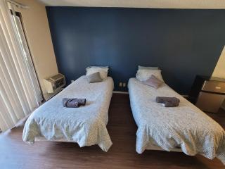 (A04) Simple Budget Private Studio Unit - Los Angeles - 6