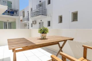 100 Steps - Serenity - Naxos Chora - 4