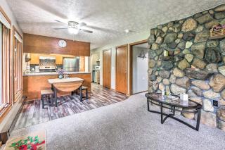 Mimis Place about Ohio Countryside Duplex with Deck - Orrville - 5