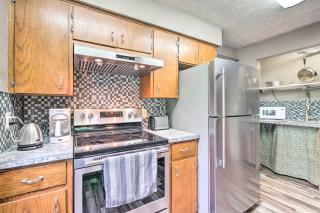 Mimis Place about Ohio Countryside Duplex with Deck - Orrville - 3