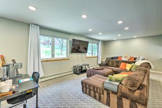 Grand Conifer Retreat with Large Furnished Deck - 4