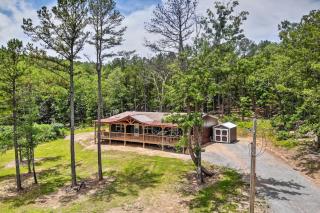 Updated Tuskahoma Cabin with Fire Pit and Deck! - Tuskahoma - 8