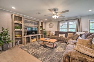 Updated Tuskahoma Cabin with Fire Pit and Deck! - Tuskahoma - 6