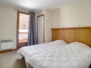 Appartement cosy rénové, balcon, sauna, hammam, proche pistes, WIFI - Hameau des Marmottes - FR-1-344-799 - Levassaix - 2