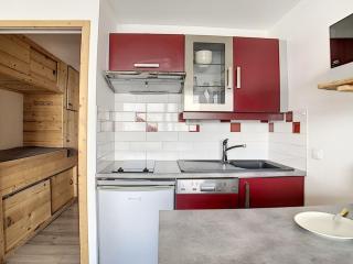 Studio rénové au centre avec balcon - FR-1-344-926 - Les Menuires - 6