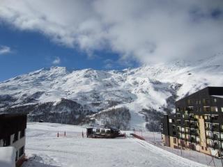 Studio lumineux Accès direct aux pistes Balcon - FR-1-344-983 - 5