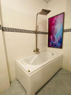 Bali Hotel 2 - Ấp Bình Hưng - 2