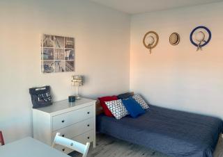 Four Oceans Blue Studio - Danzig - 7
