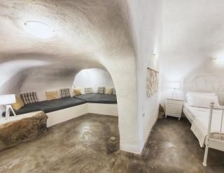 Navita Cave Houses - Fira - 9