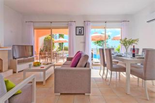 Resitour - Perneri Three Bedroom Villas - Tala - 3