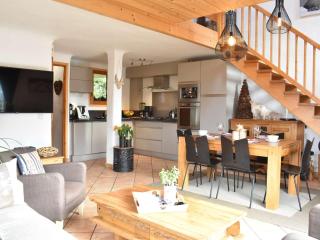 Chalet cosy avec mezzanine, poêle à bois, wifi et parking - Méribel - FR-1-180-570 - Les Allues - 0