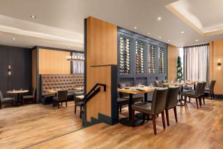 Ramada Plaza by Wyndham Niagara Falls - 3