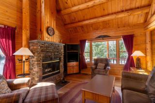 Rangeley Lake Resort a Ramada by Wyndham - Rangeley - 3