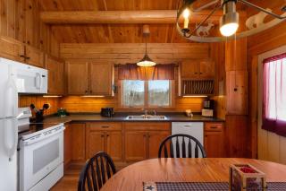 Rangeley Lake Resort a Ramada by Wyndham - Rangeley - 1