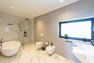 Villa Laurynn with Roof Top Spa and Pool - Crikvenica - 3