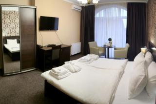 Shelter Hotel - Kiew - 4