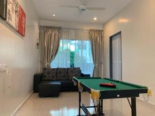 Omari Marina Island Homestay Lumut - Lumut - 4