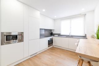 Trendy and Bright Apartment - Granada - 3