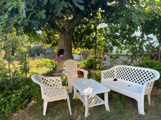Green House and garden - Sutomore - 5