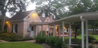 Creekside Estate Stays and Events - 7