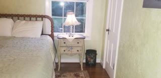 Creekside Estate Stays and Events - 3