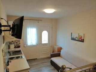 Marina's Apartments - White & Stone Apartment - Olympiada - 7