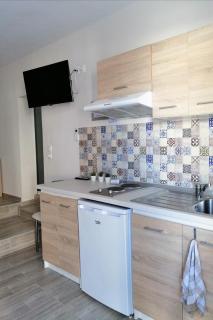 Marina's Apartments - White & Stone Apartment - Olympiada - 5