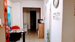 Room in City Center Halle with shared bathroom & kitchen - Free WiFi, Netflix, iPad & Ground floor - 1
